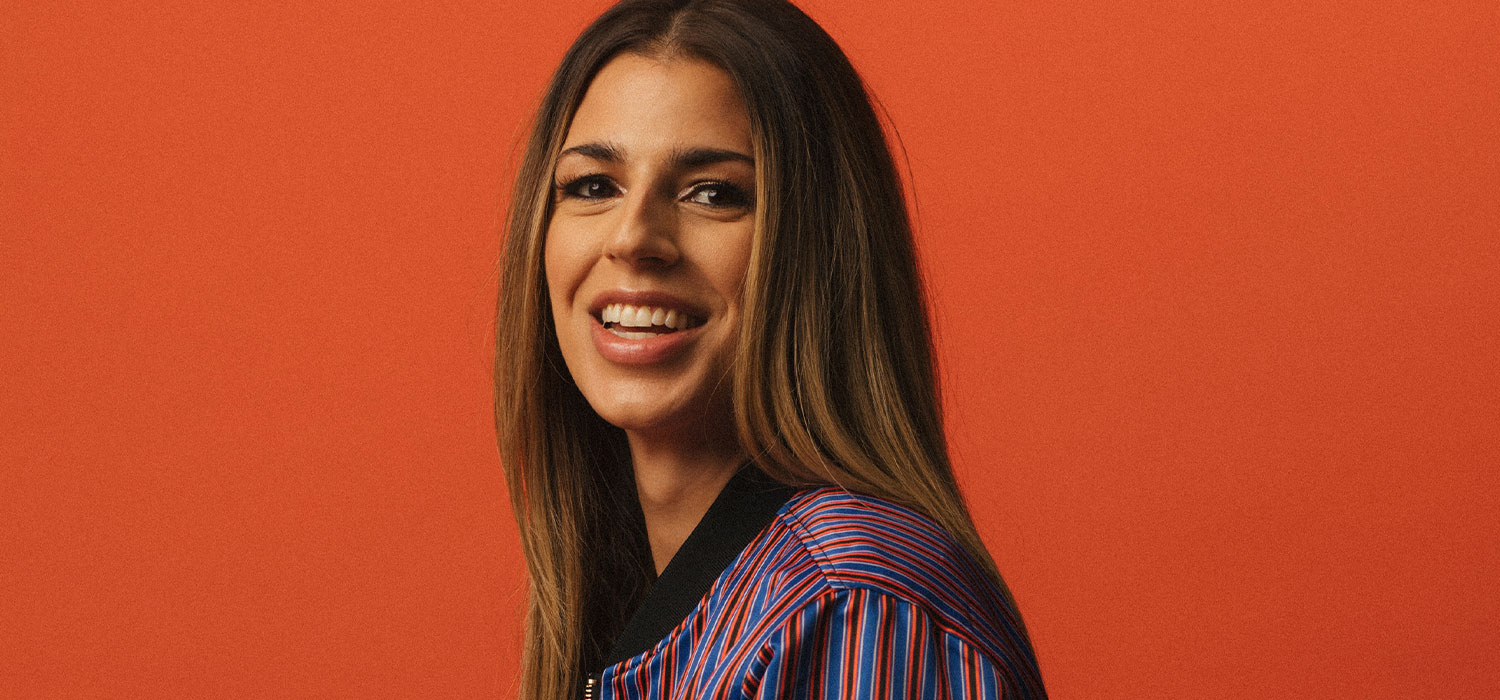 Brooke Ligertwood Releases Powerful Single "Desert Song" Brooke Ligertwood