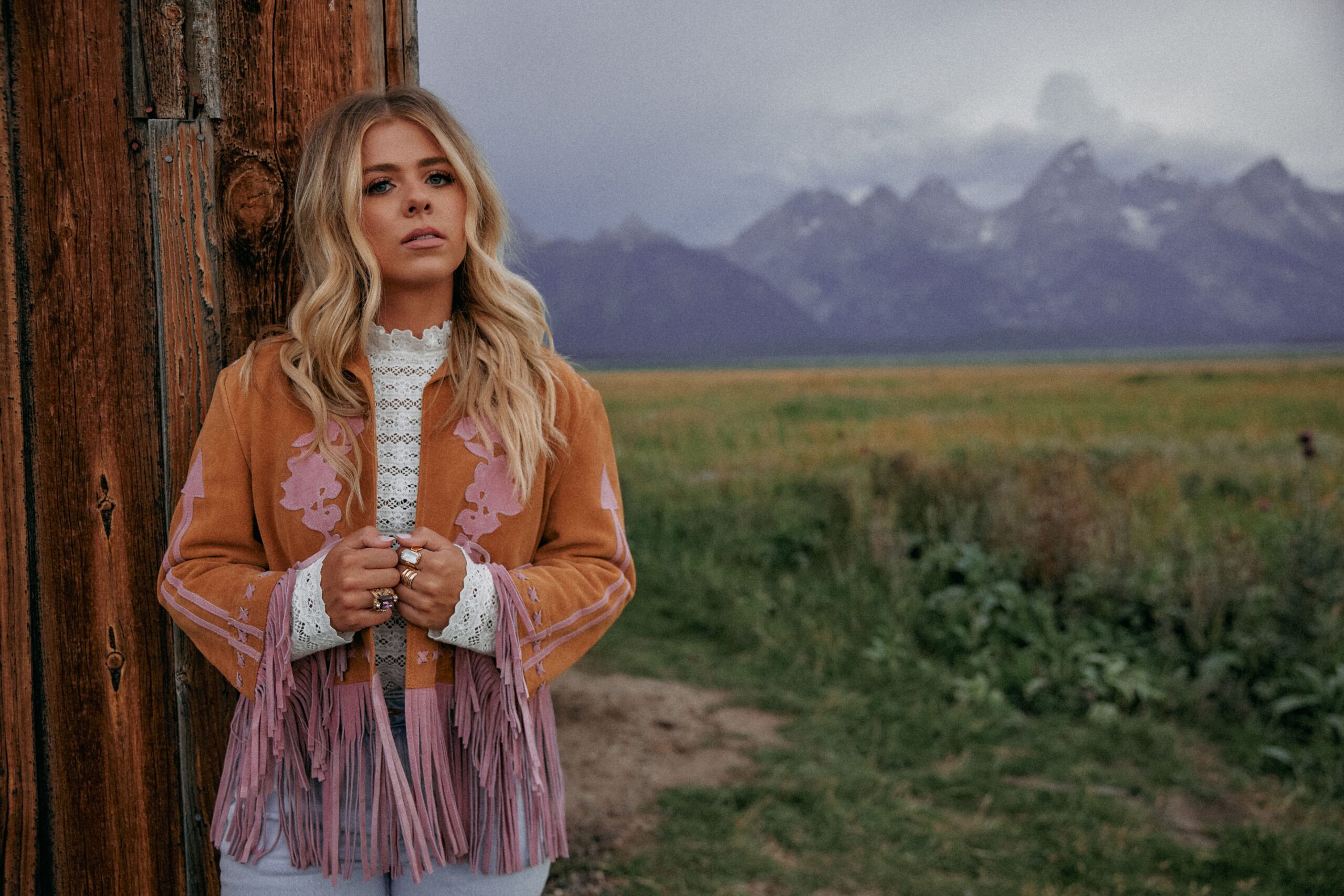 Anne Wilson Releases “Rain In The Rearview” Music Video