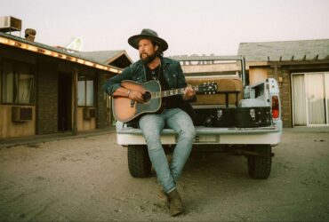 Zach Williams Photo