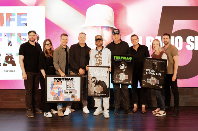 Pandora Awards TobyMac With A Billionaires Plaque Pandora Awards TobyMac