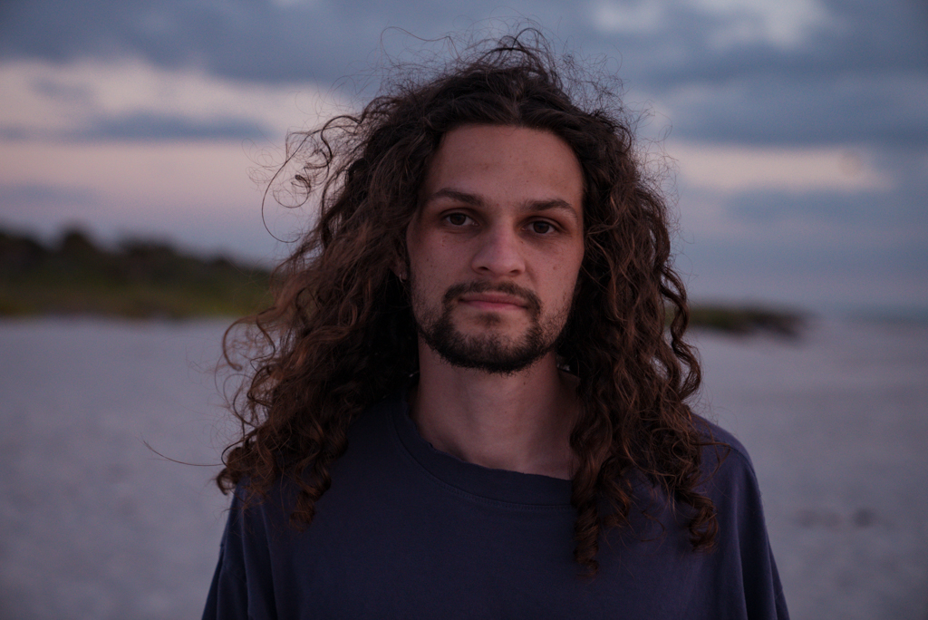 Reinaldo Zayas Releases Heartfelt New Single, "Adieu (So Long Sailor)" Reinaldo Zayas