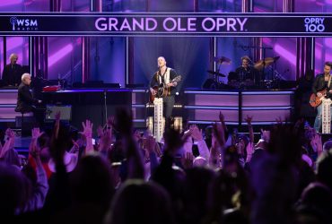 Brandon-Lake-Ole Opry-DEBUT-by-Chris-Hollo