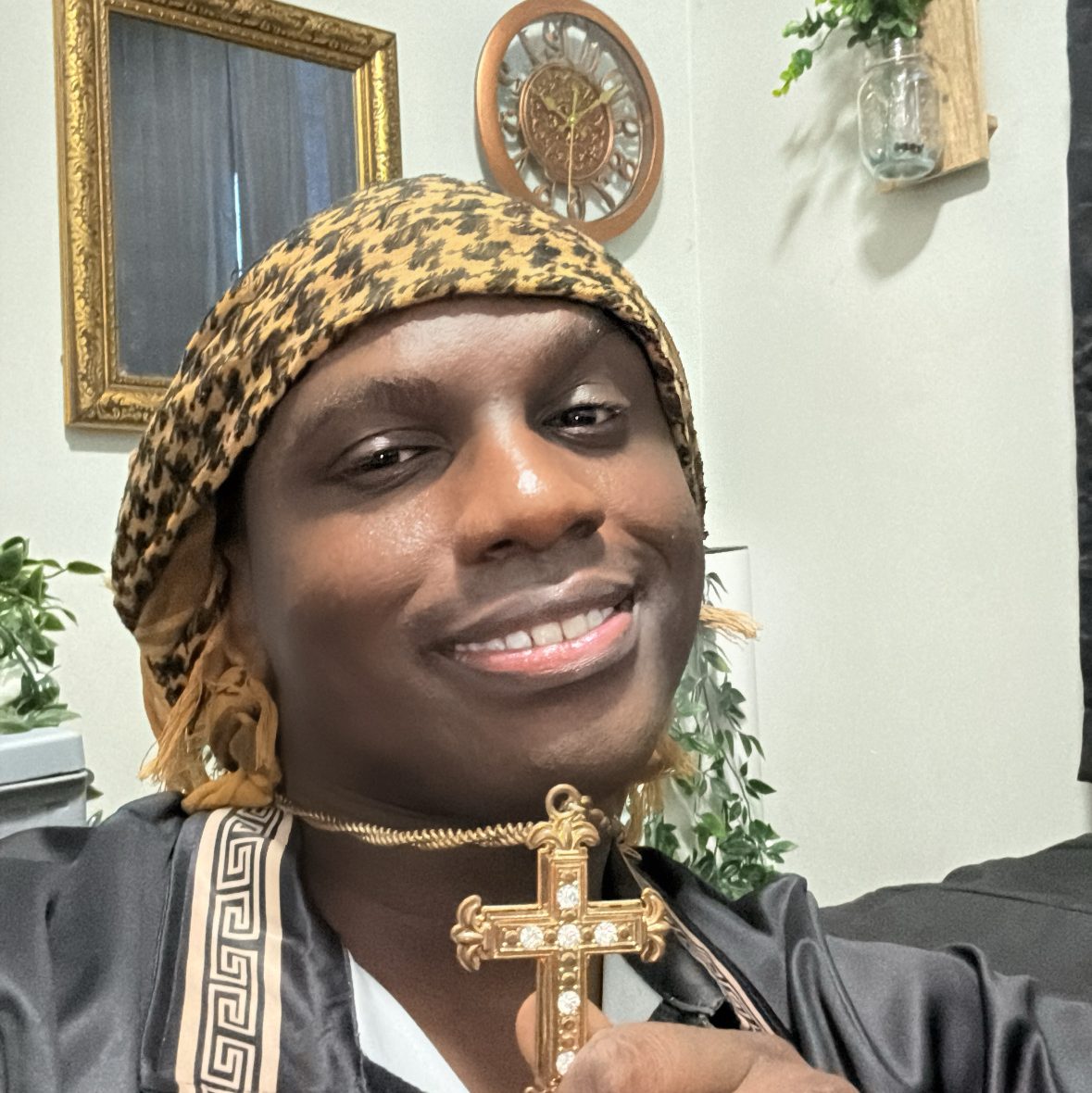 HeIsTheArtist Releases Highly Anticipated Alternative Rock EP, “Confessions of a Fallen Angel” HeIsTheArtist