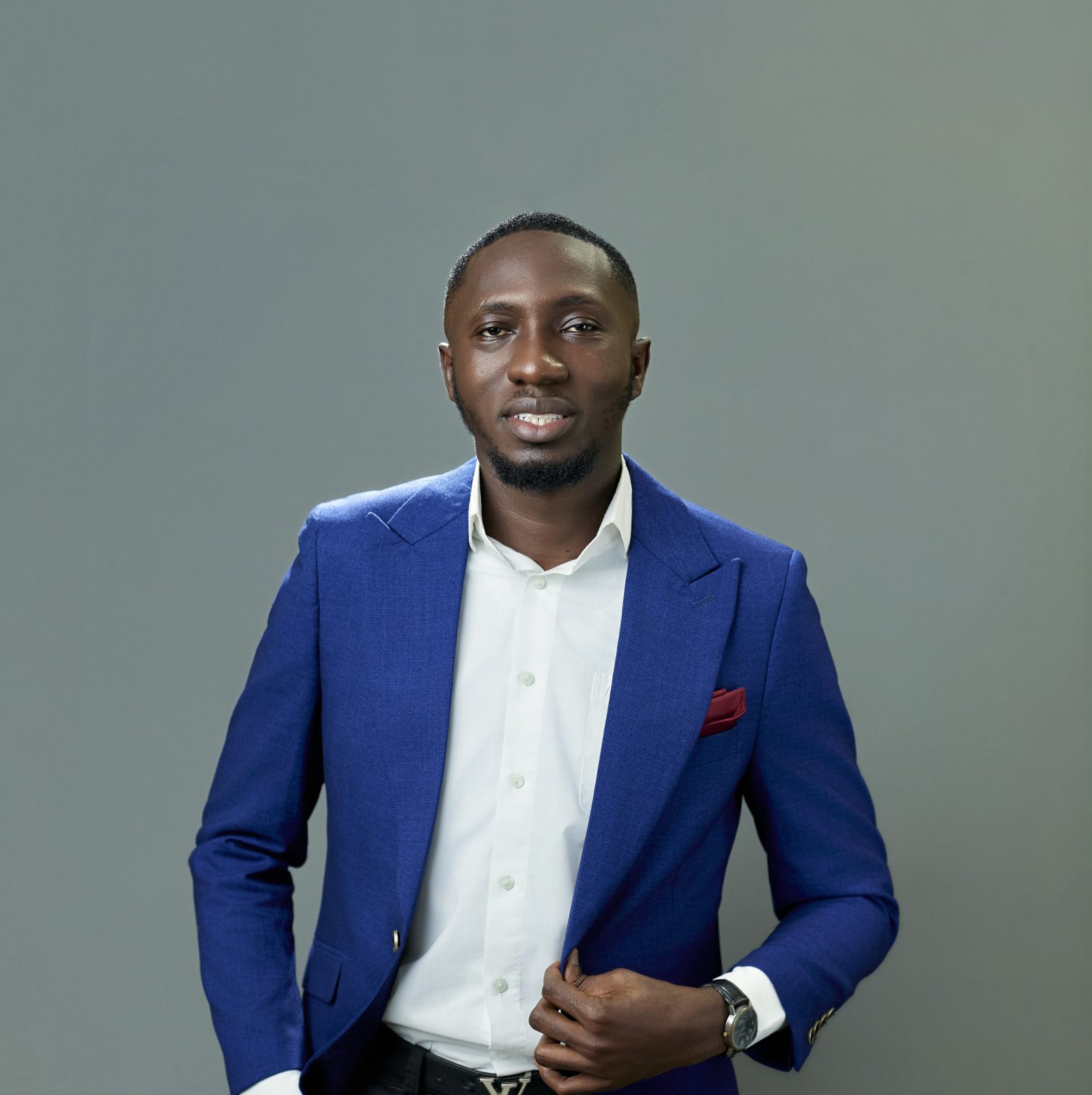 Kwadwo Sarfo Turns a Moment of Prayer into a Gospel Testimony on “This Is Zion” Kwadwo Sarfo