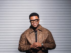 Kelontae Gavin’s ‘At the Meeting’ Surpasses 1 Billion TikTok Views Kelontae Gavin